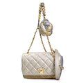 Matelasse Greige/Gold/Gray Women's Camellia (Good) e55934a Diagonal Bag Pre-Owned Leather/Metal Shoulder