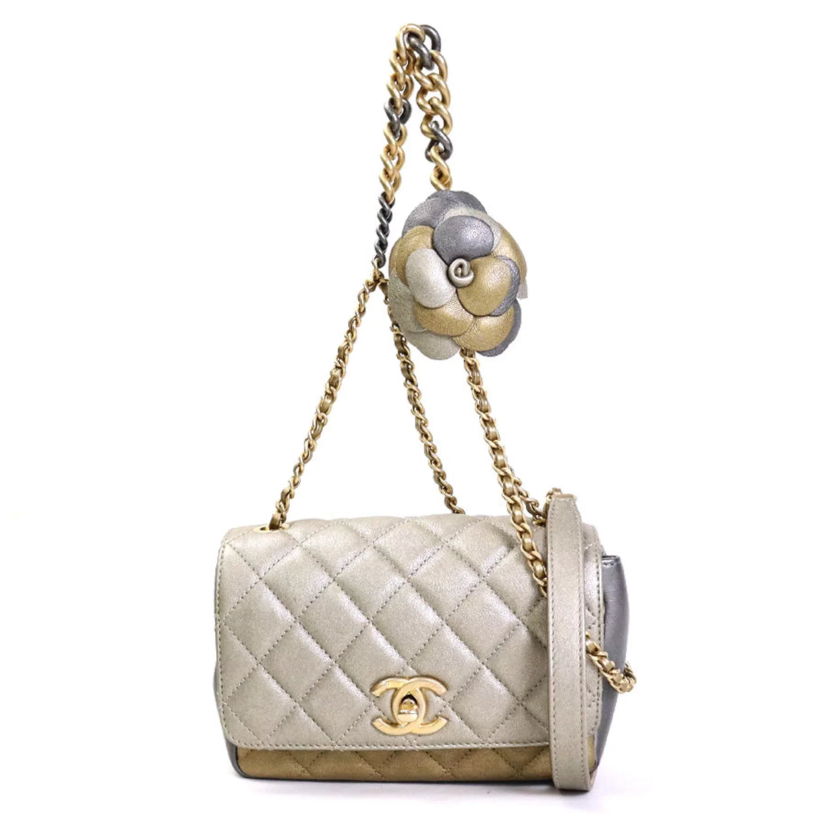 Matelasse Greige/Gold/Gray Women's Camellia (Good) e55934a Diagonal Bag Pre-Owned Leather/Metal Shoulder