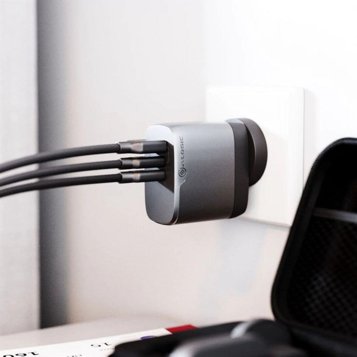 Power Multi-Country GaN Charger Alogic Rapid 3X67 67W