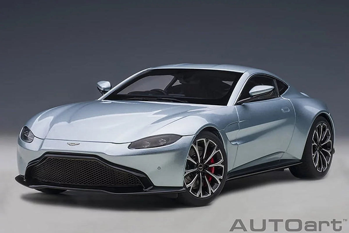 AUTOart in 2019 Aston Scale by in 1:18 Vantage Martin Silver