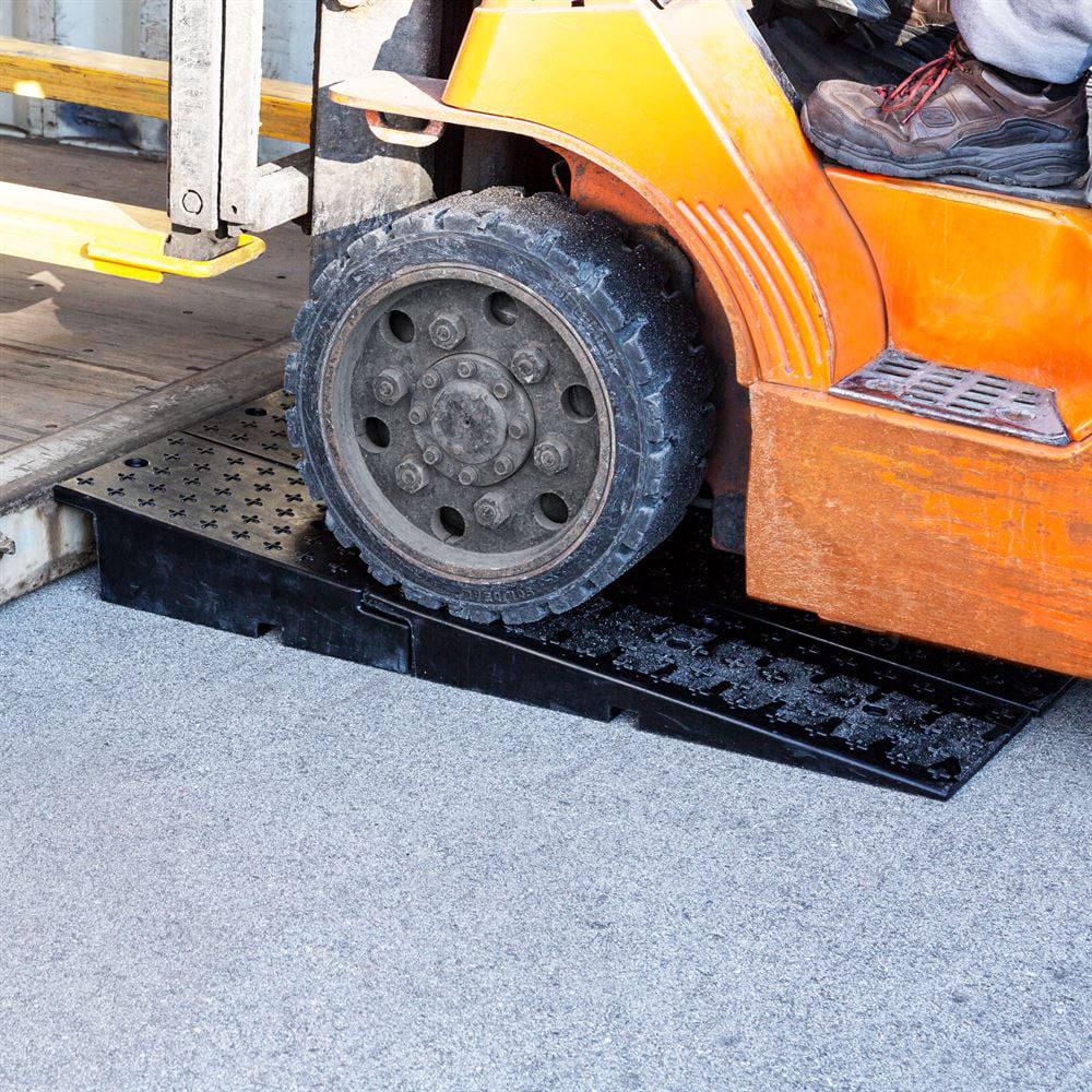 '- Ramps Full-Width 44" 20CR44911 x 49" Wedge Guardian Rubber Container Shipping
