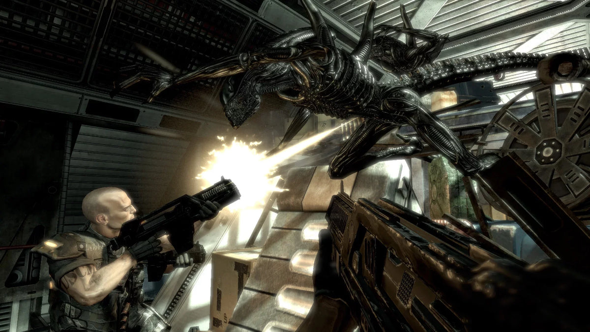 SEGA vs - Xbox Aliens Predator 360