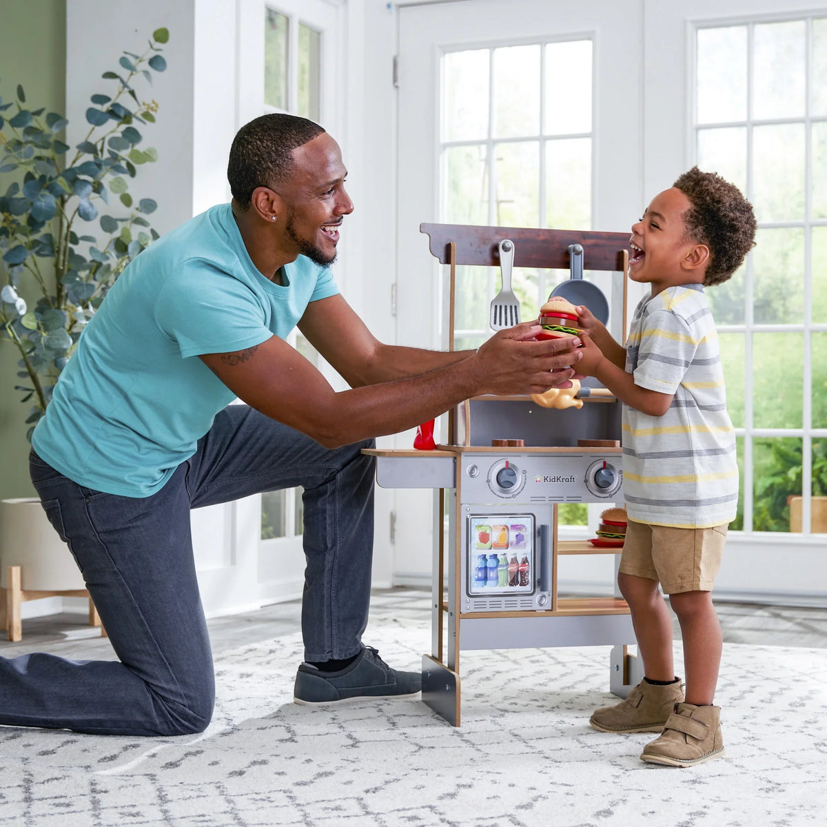 Food KidKraft Wooden with liquid-Reveal & & Grill Reveal Spin 21 Play Accessories Kitchen &